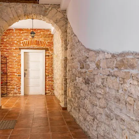 Apartment Beautiful In With Wifi