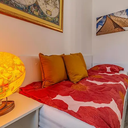 Beautiful In With Wifi Apartament Pula