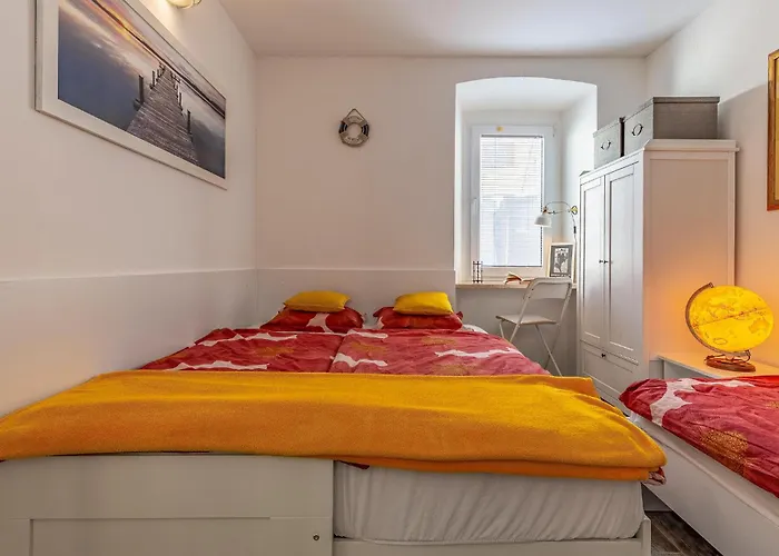 Apartament Beautiful In With Wifi Pula