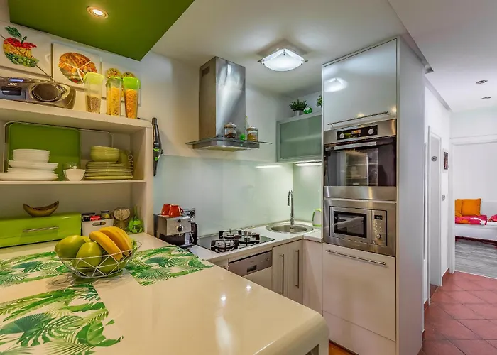 Apartament Beautiful In With Wifi Pula